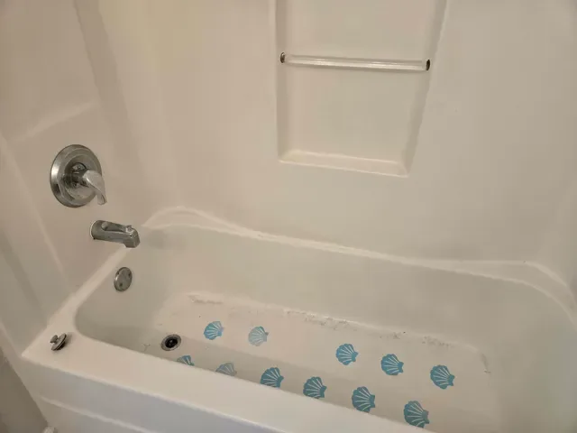 Before cleaning photo - Bathtub Refresh
